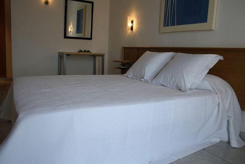 La Gambina Hotel Colera Bagian luar foto